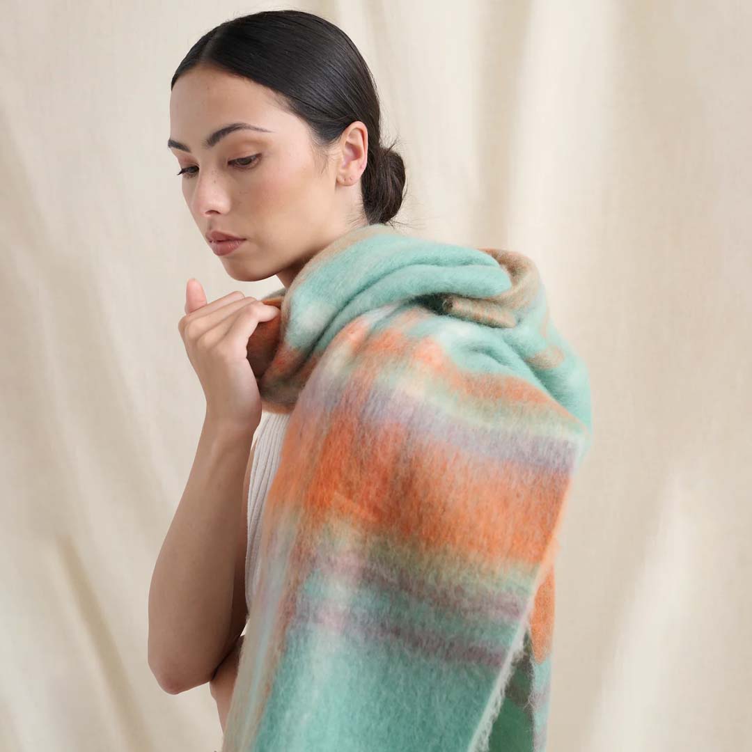 SAMANTHA PLAID FLUFFY SCARF | PASTEL