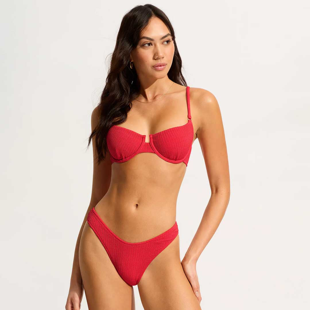 Sea Dive Underwire Bikini Top | Chilli Red