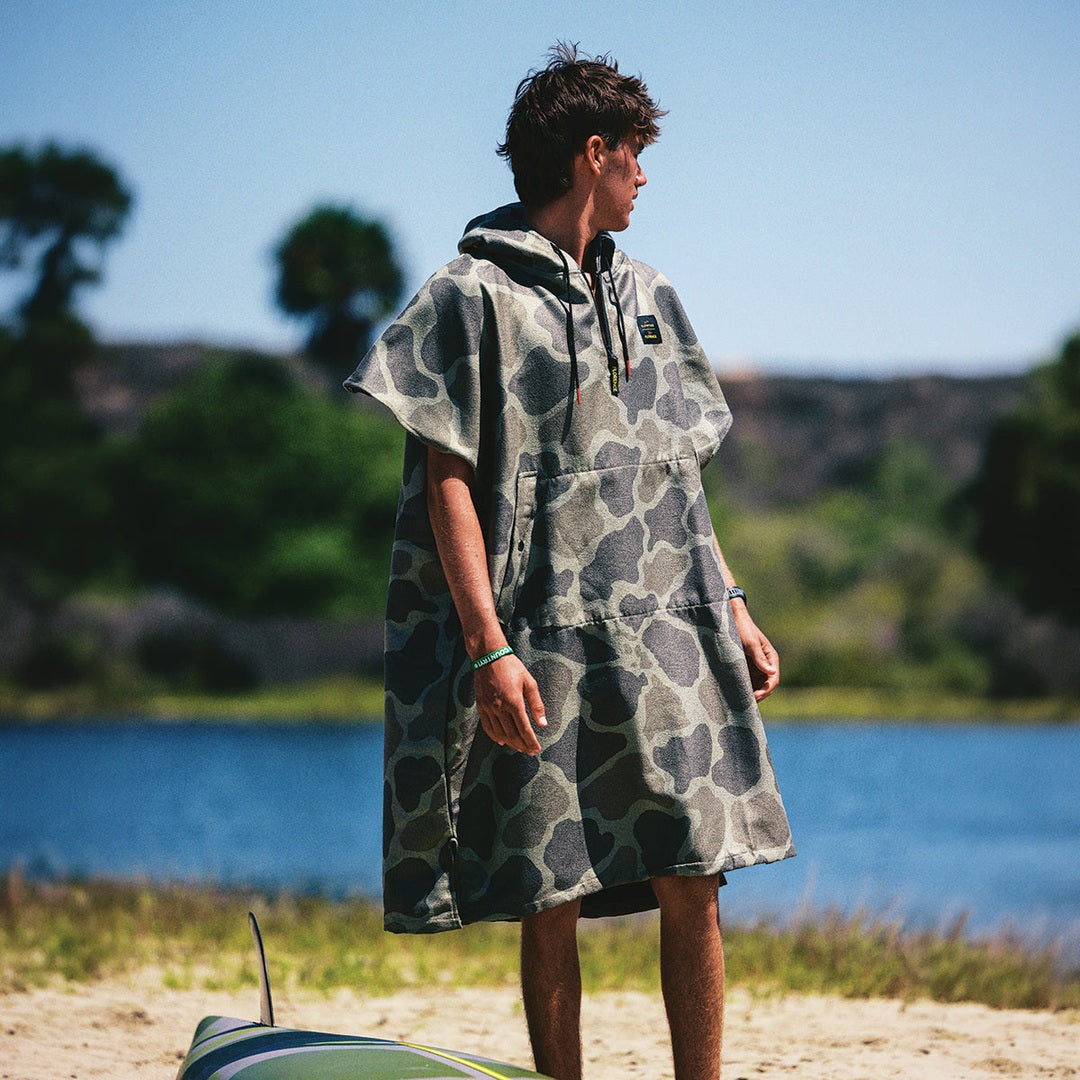 Slowtide Florence Performance Quick-Dry Poncho in Overland — product detail or lifestyle view 3