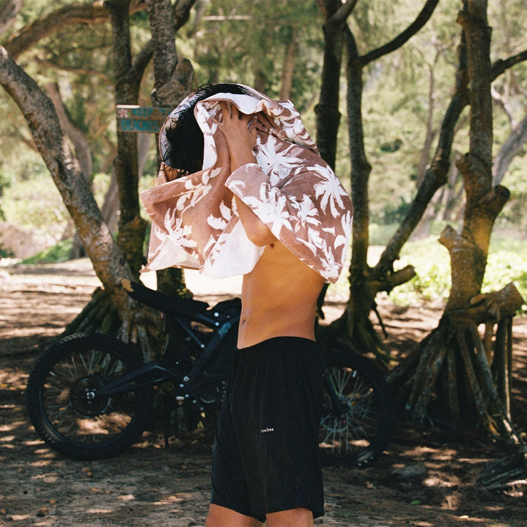 Slowtide Luca Beach Towel in Fawn — product detail view 3