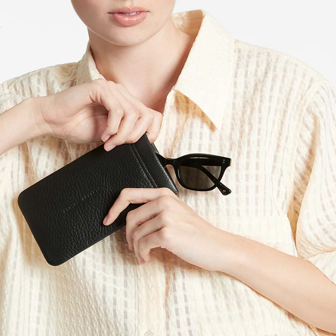 Keepsake | Black