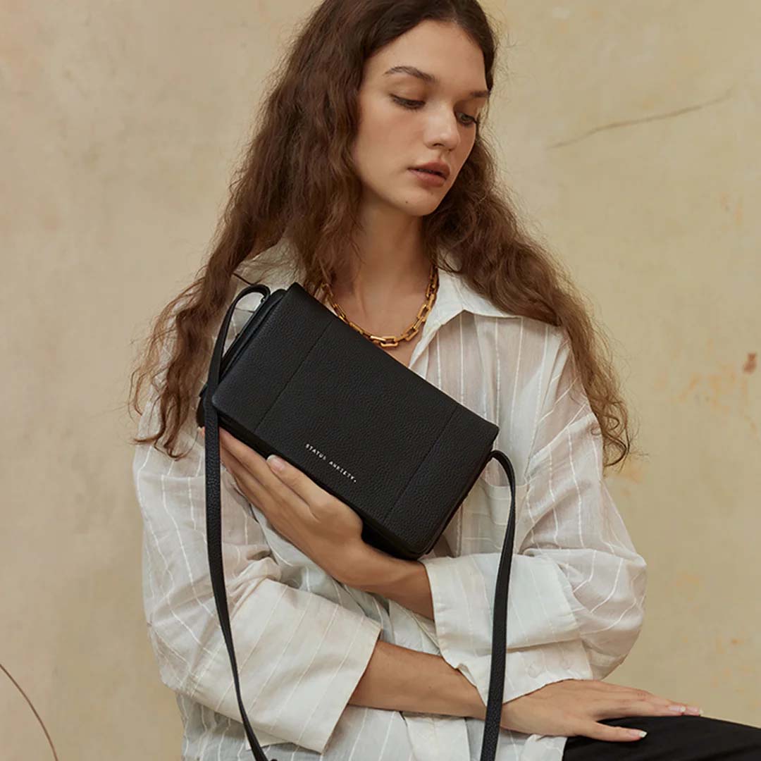 SUCCUMB BAG | BLACK