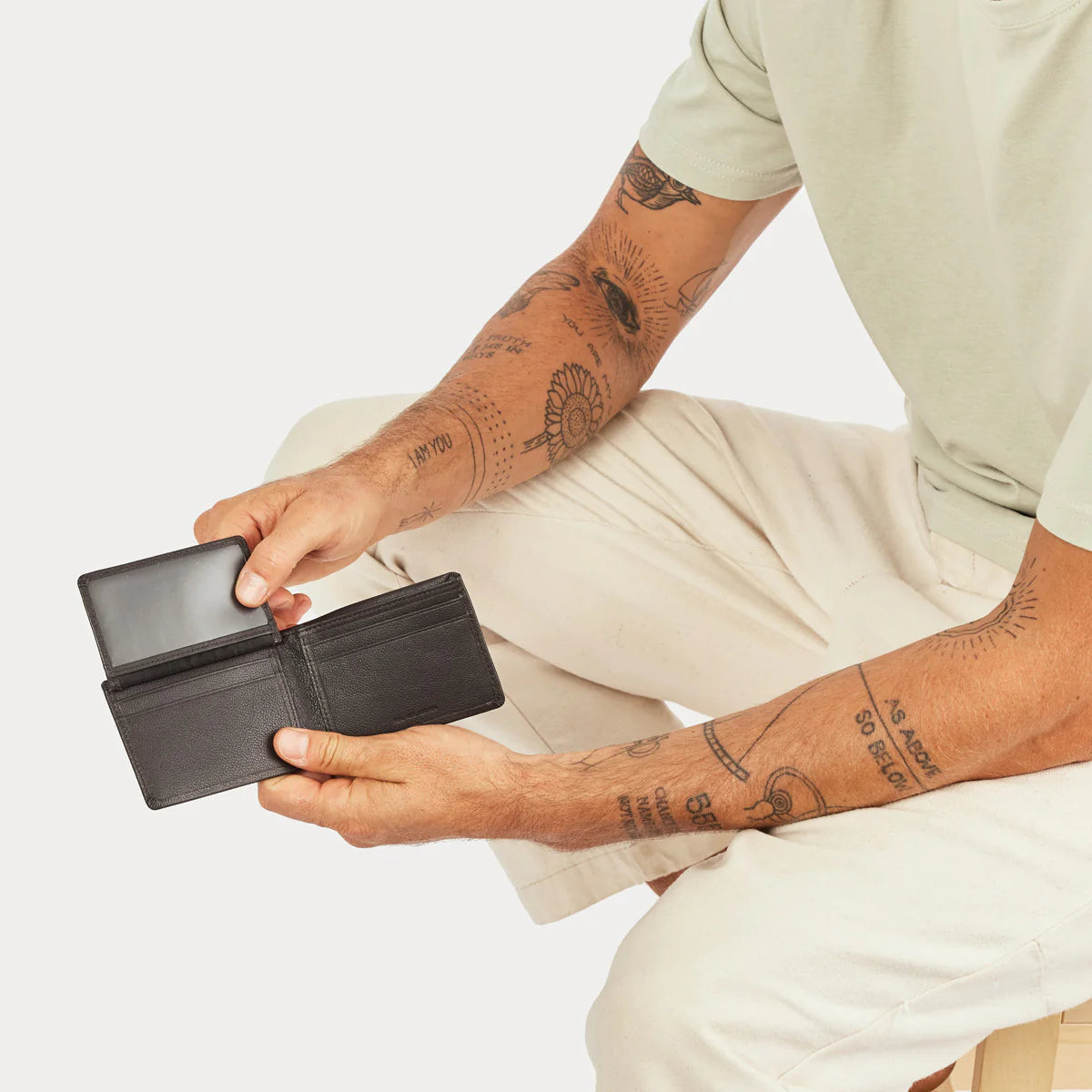 Jonah Wallet | Chocolate