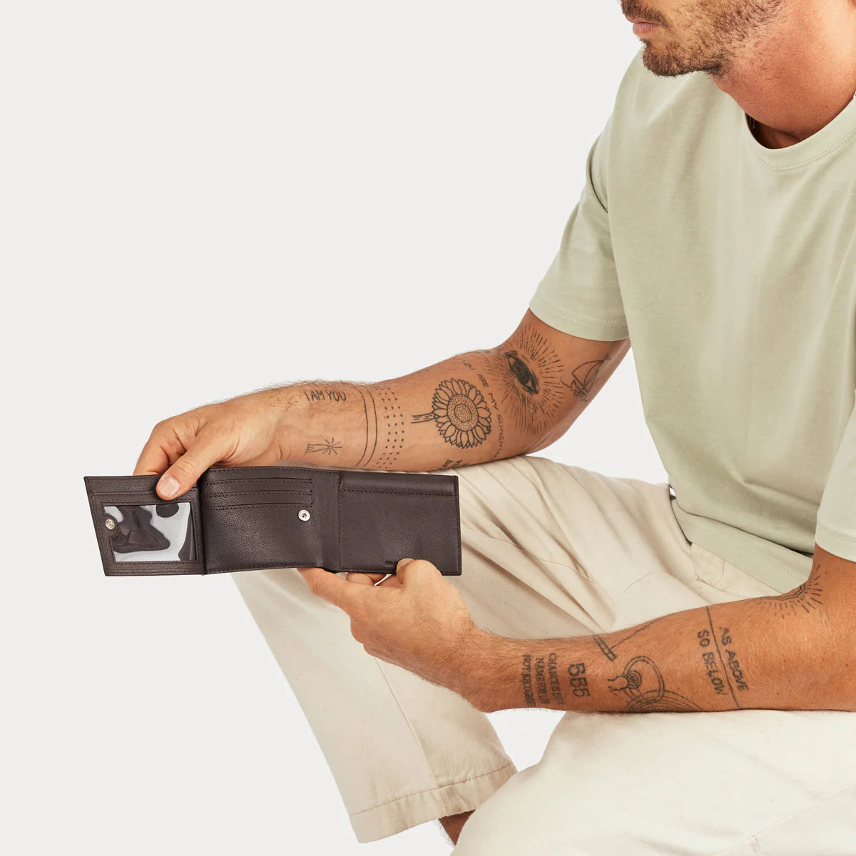 Noah Wallet | Chocolate