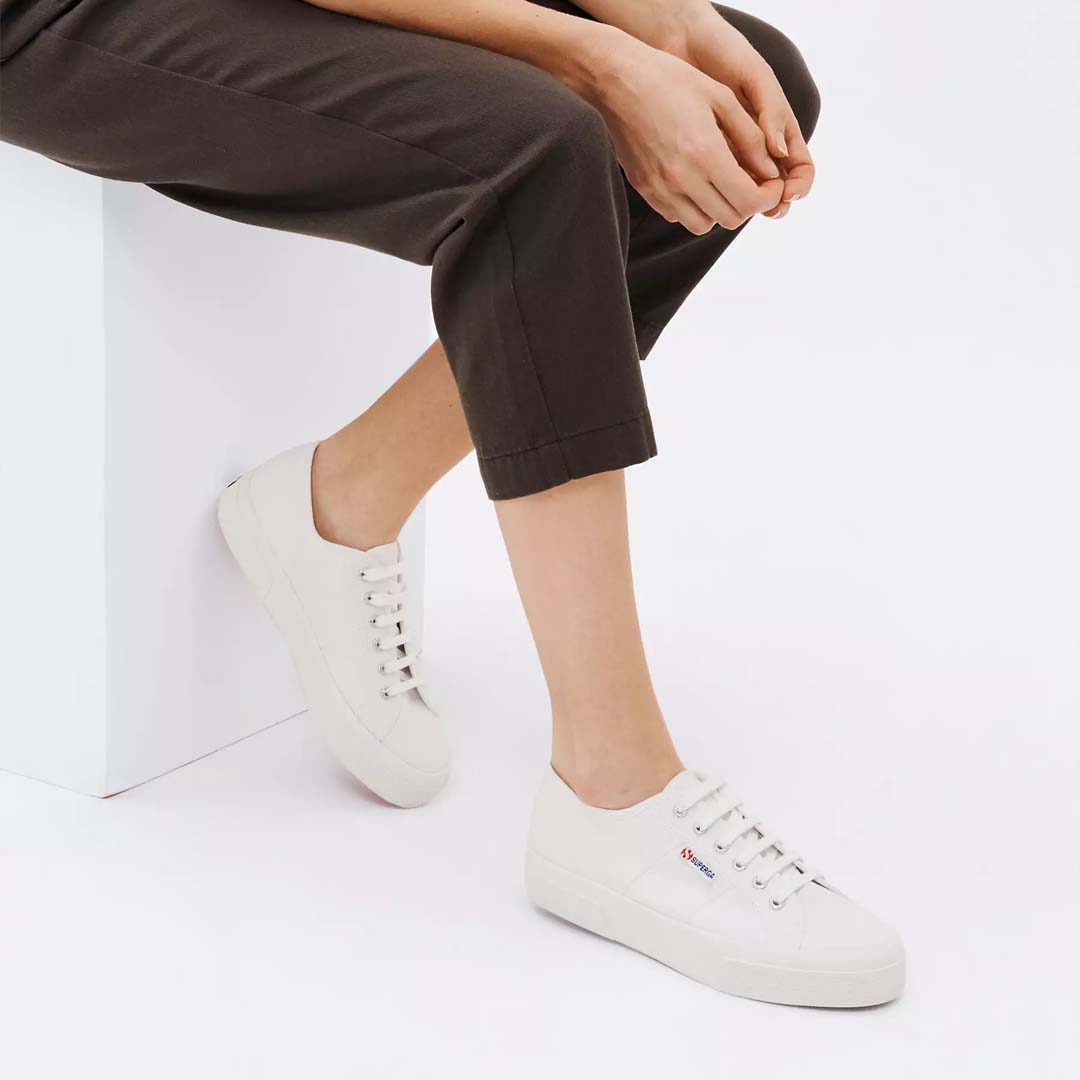 2740 PLATFORM | WHITE CANVAS