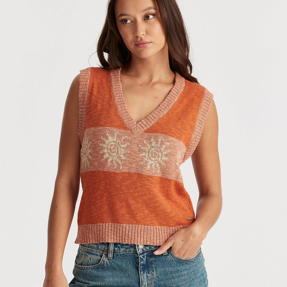 SUN SPIRAL KNIT VEST | SUNBAKED