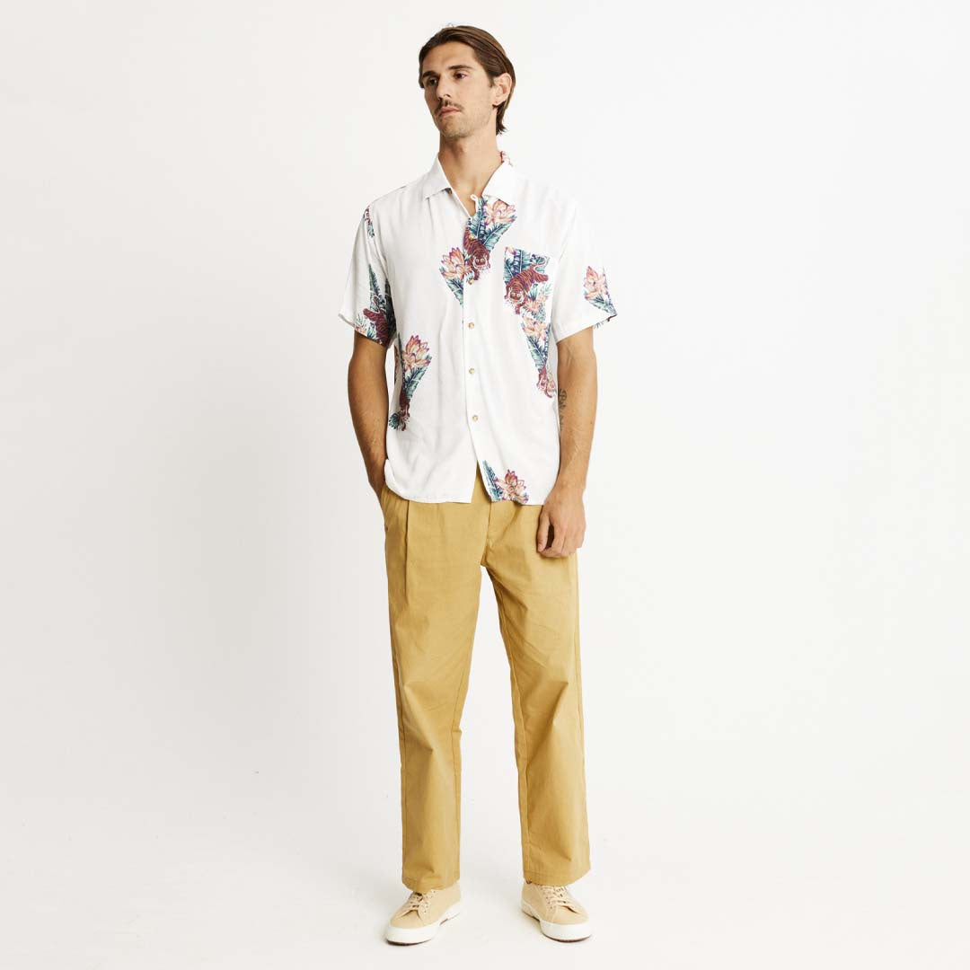 ZED BOWLER SHIRT | WHITE TROPICAL PRINT