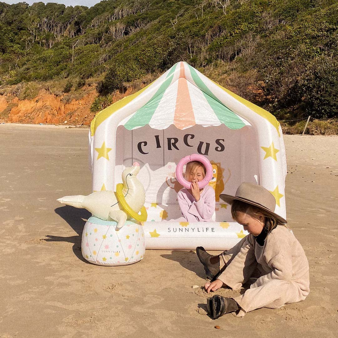 INFLATABLE CUBBY - CIRCUS TENT