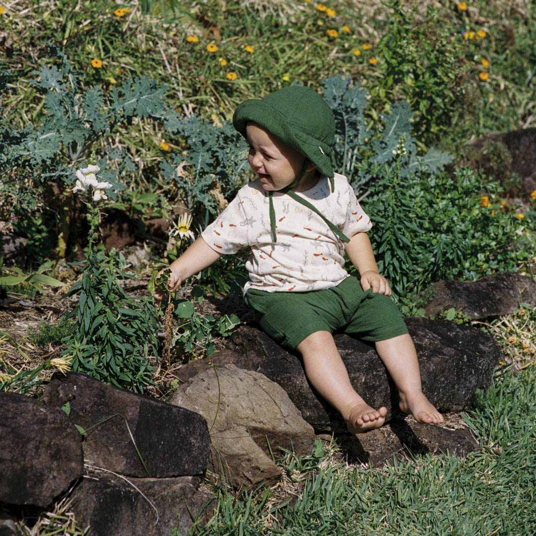James Shorts Muslin | Fir Green — lifestyle view 1