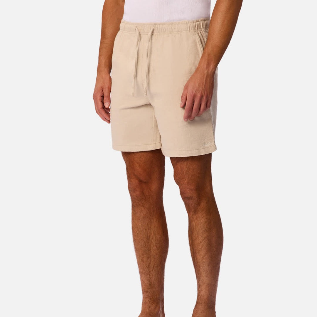 The New Mallorca Short | Sandstone official Industrie view 3