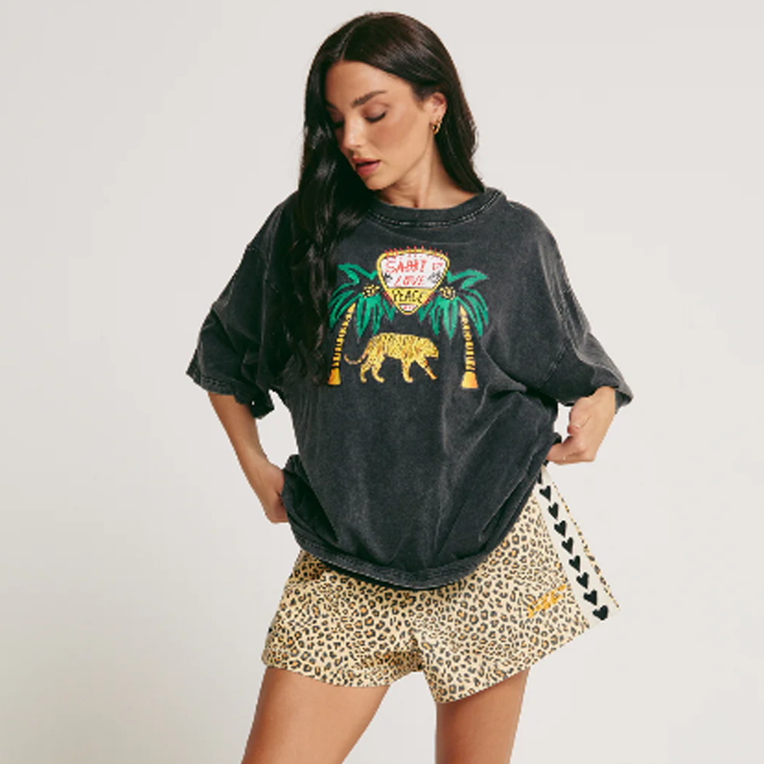 Very Oversized Elephant Safari Tee | Black