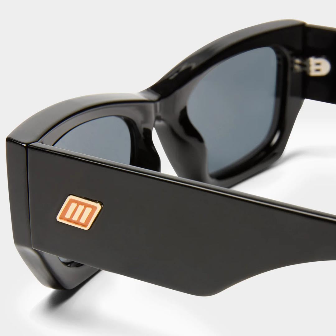 Beachcomber | Black Smoke