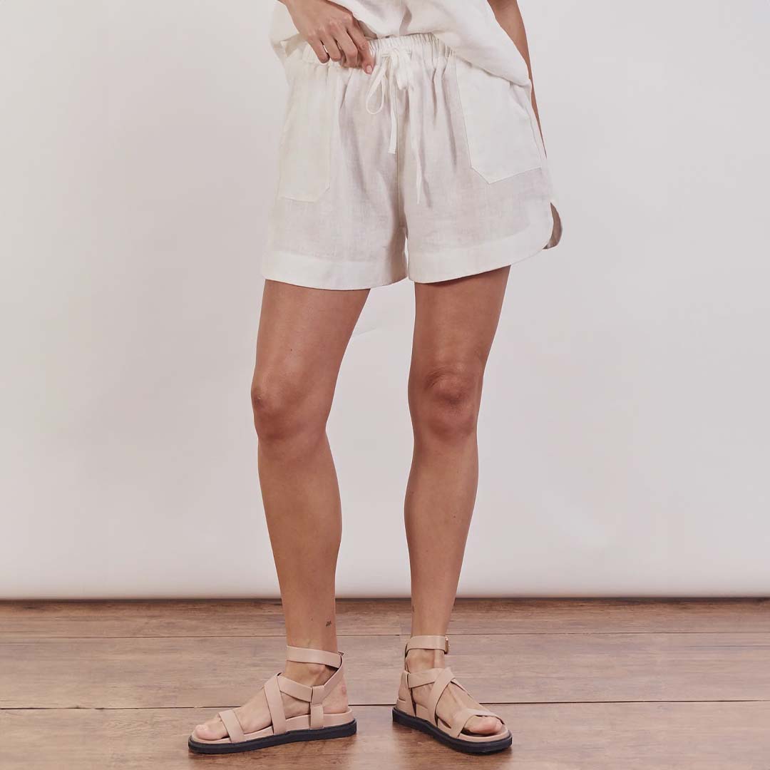 BRONTE LINEN SHORTS | WHITE