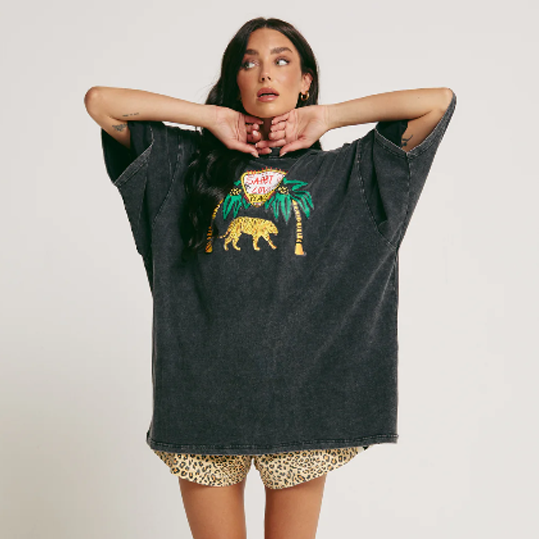 Very Oversized Elephant Safari Tee | Black