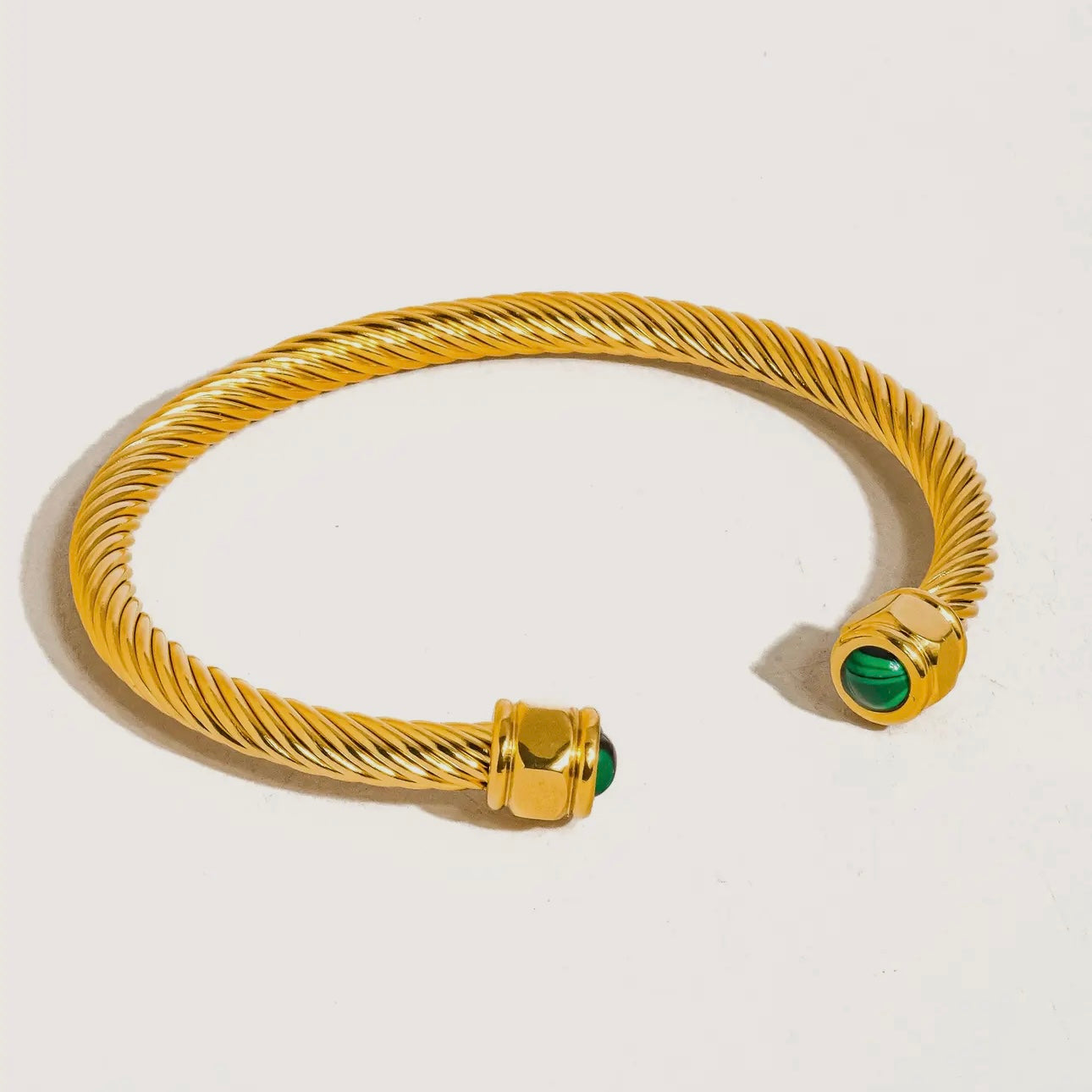 Vail 18k gold non-tarnish thin bangle | green