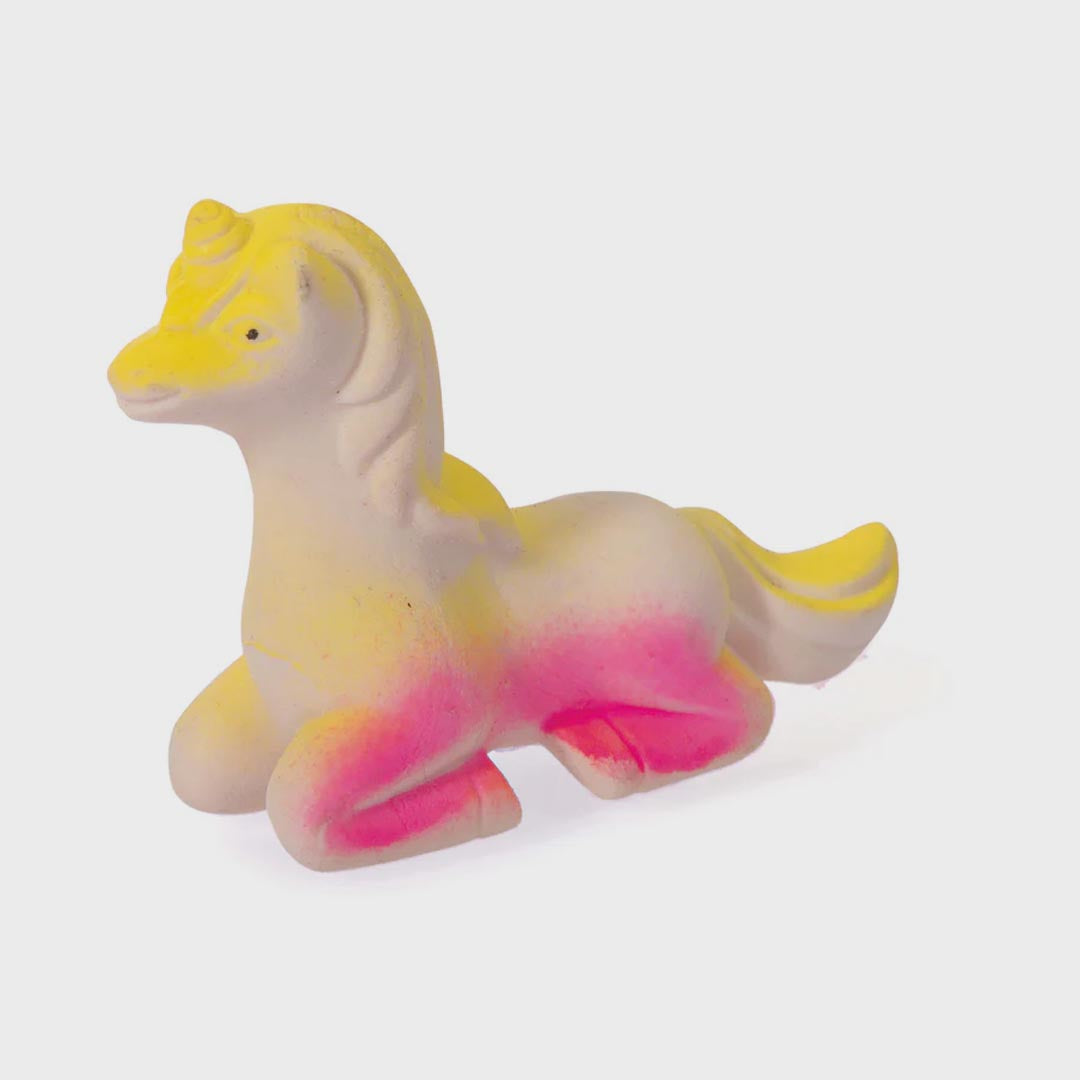 Hatch It! Unicorn Fantasy