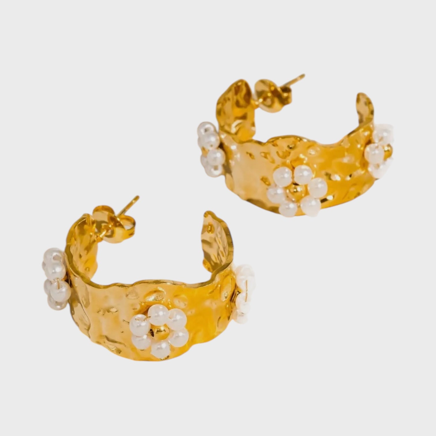 Charme 18K Gold Non-Tarnish Vintage Floral Hoop Earring | Yellow