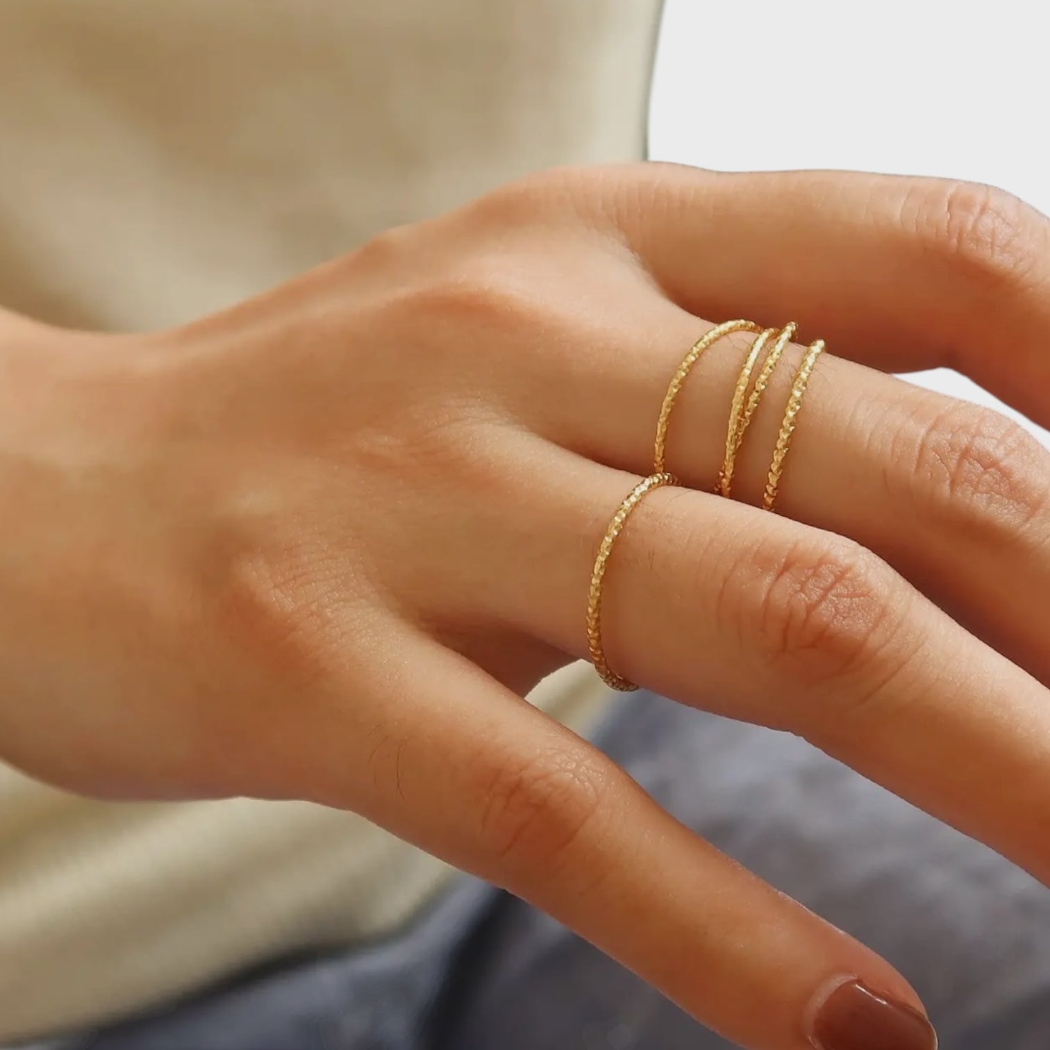 18K Non-Riley Textured 18K Non-Tarnish Minimalist Thin Braided Ring | Yellow Gold