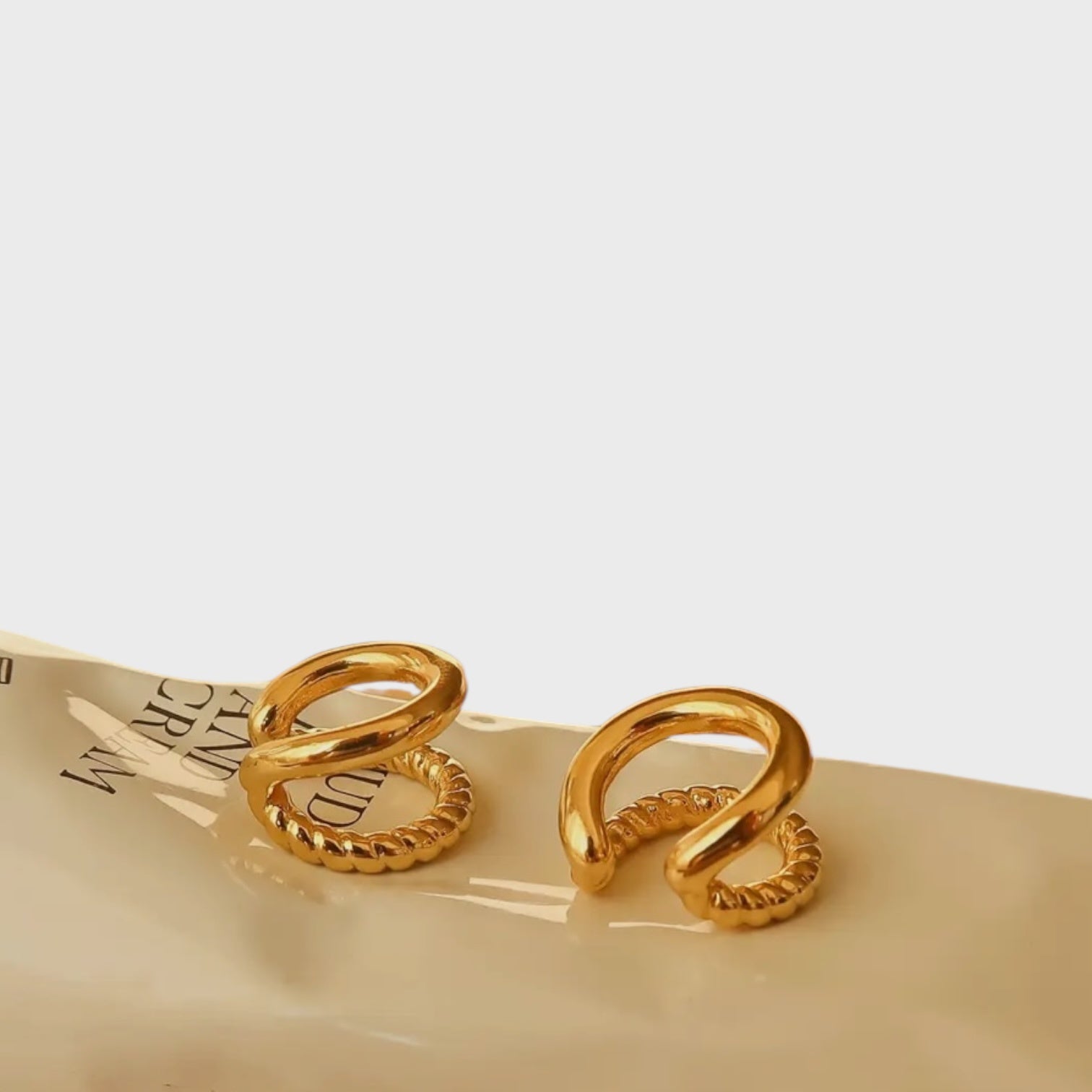Lucas 18K Gold Non-Tarnish Braided Ear Cuff | Yellow Gold