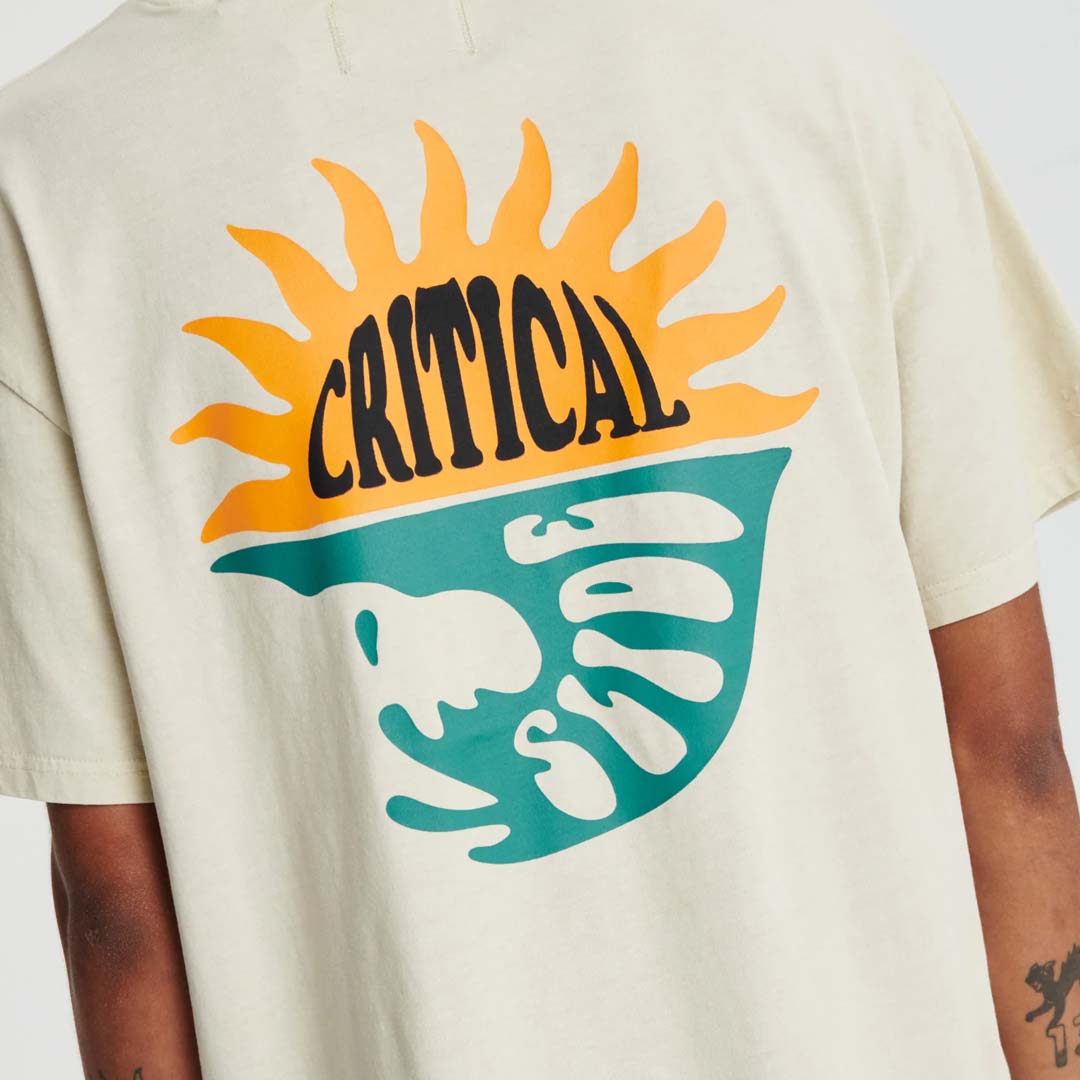 REFLECTION TEE | BONE