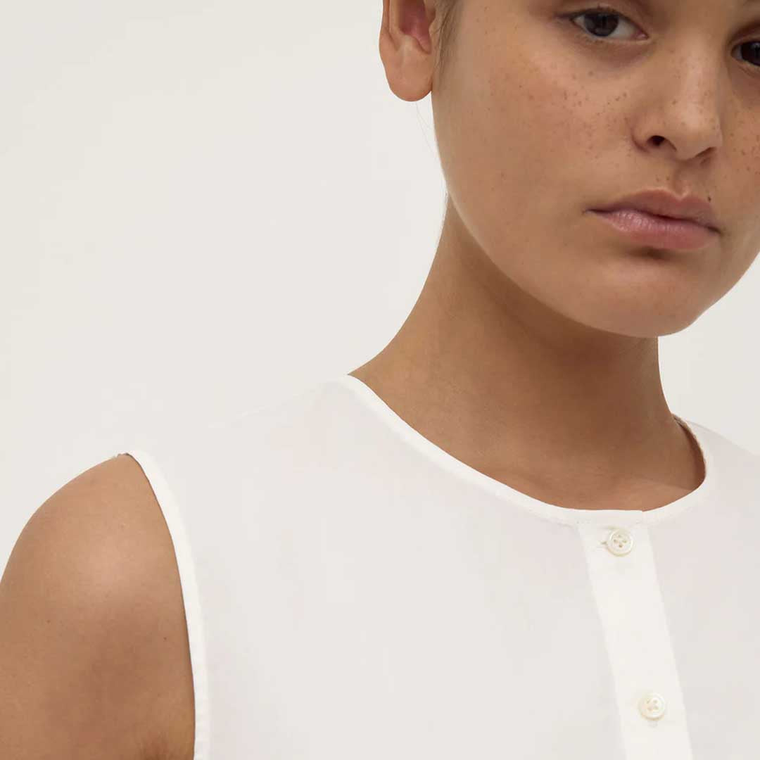 Cherri Button Front Top | White