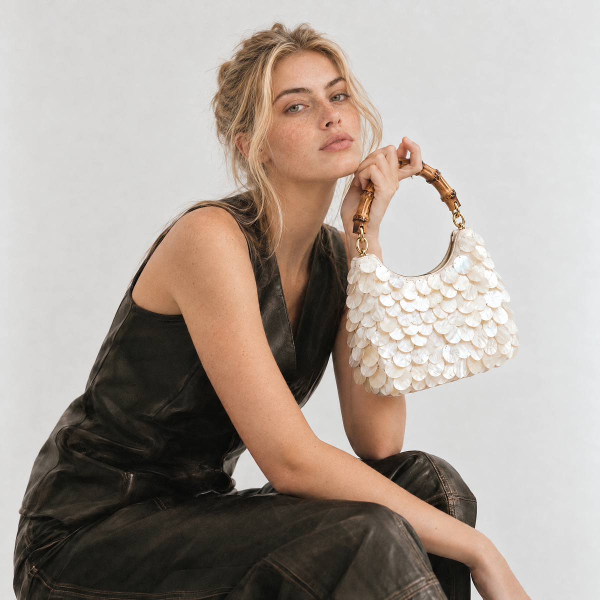 Bamboo Handle Shell Bag | Beige