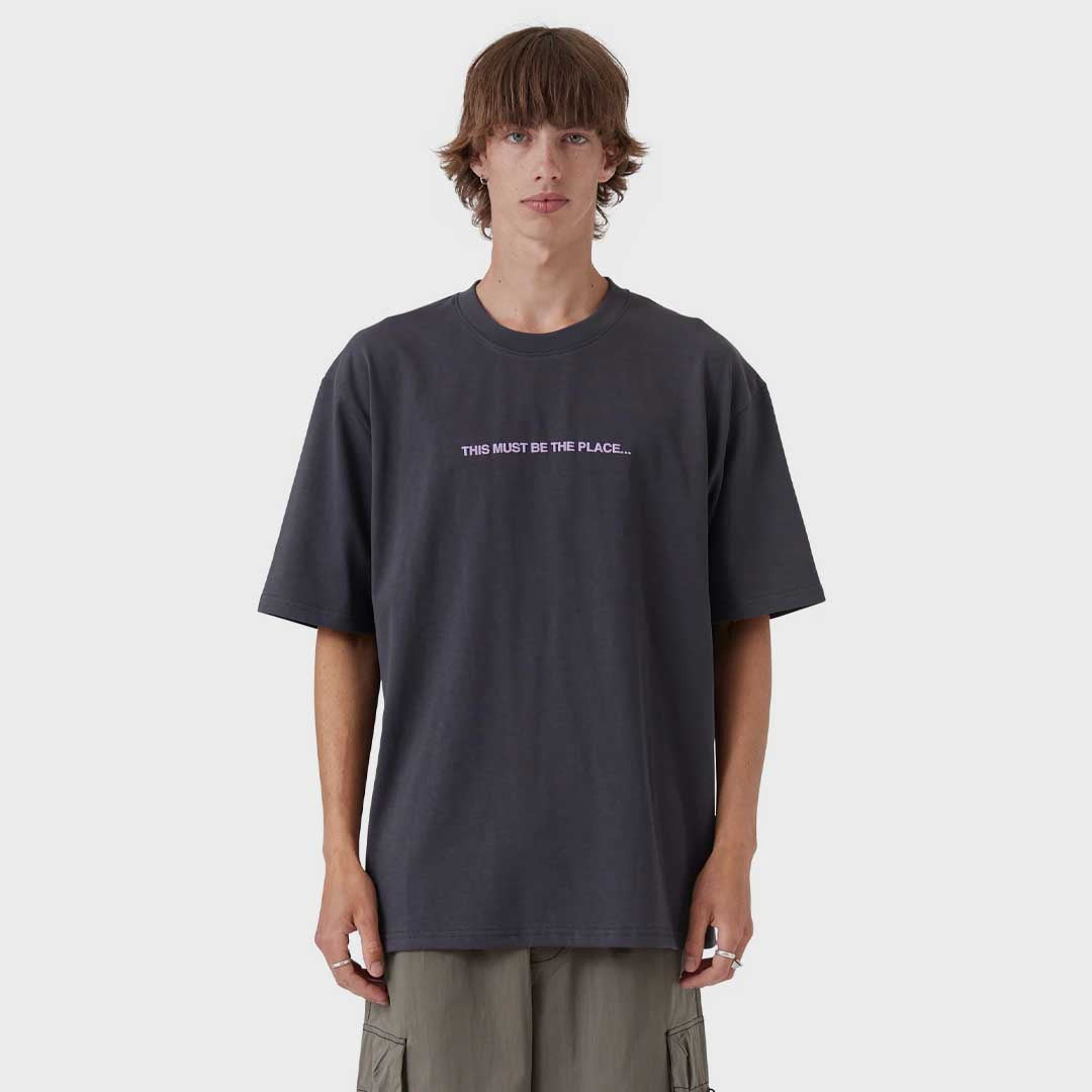 Poolside Paradiso Tee | Washed Balck