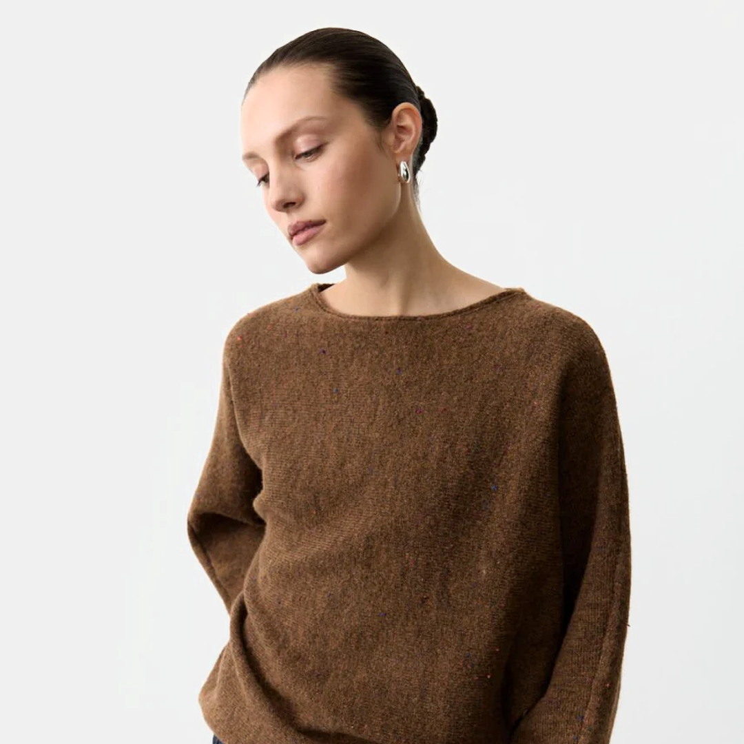 Batwing Speckle Jumper | Chocolate