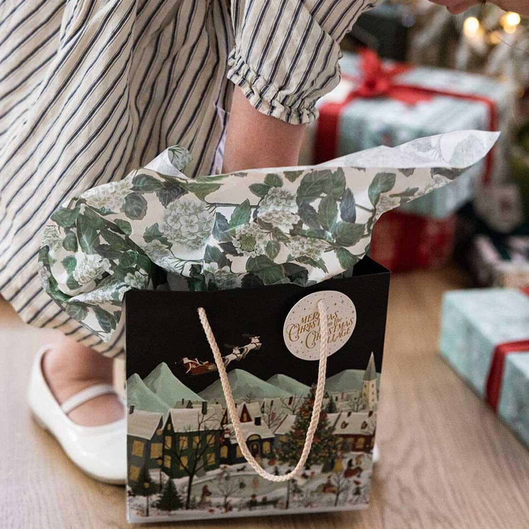 Christmas Gift Bag | The Christmas Village