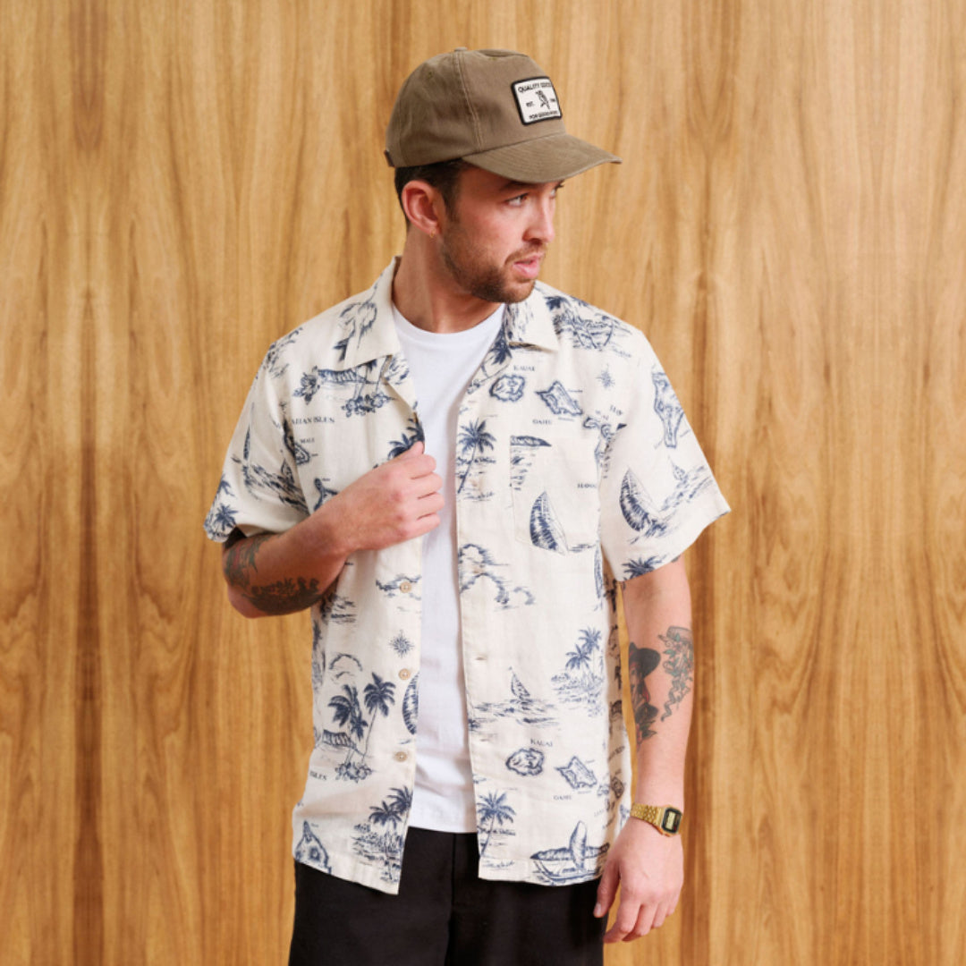 Lanai Hawaiian Short Sleeve Shirt | Vintage White — model view with original scene