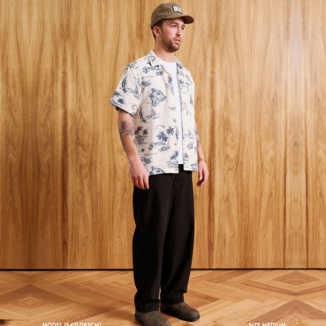 Lanai Hawaiian Short Sleeve Shirt | Vintage White — model view with original scene