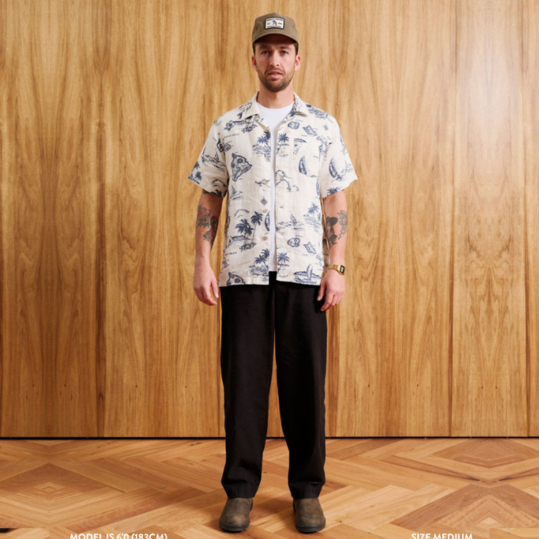 Lanai Hawaiian Short Sleeve Shirt | Vintage White — model view with original scene