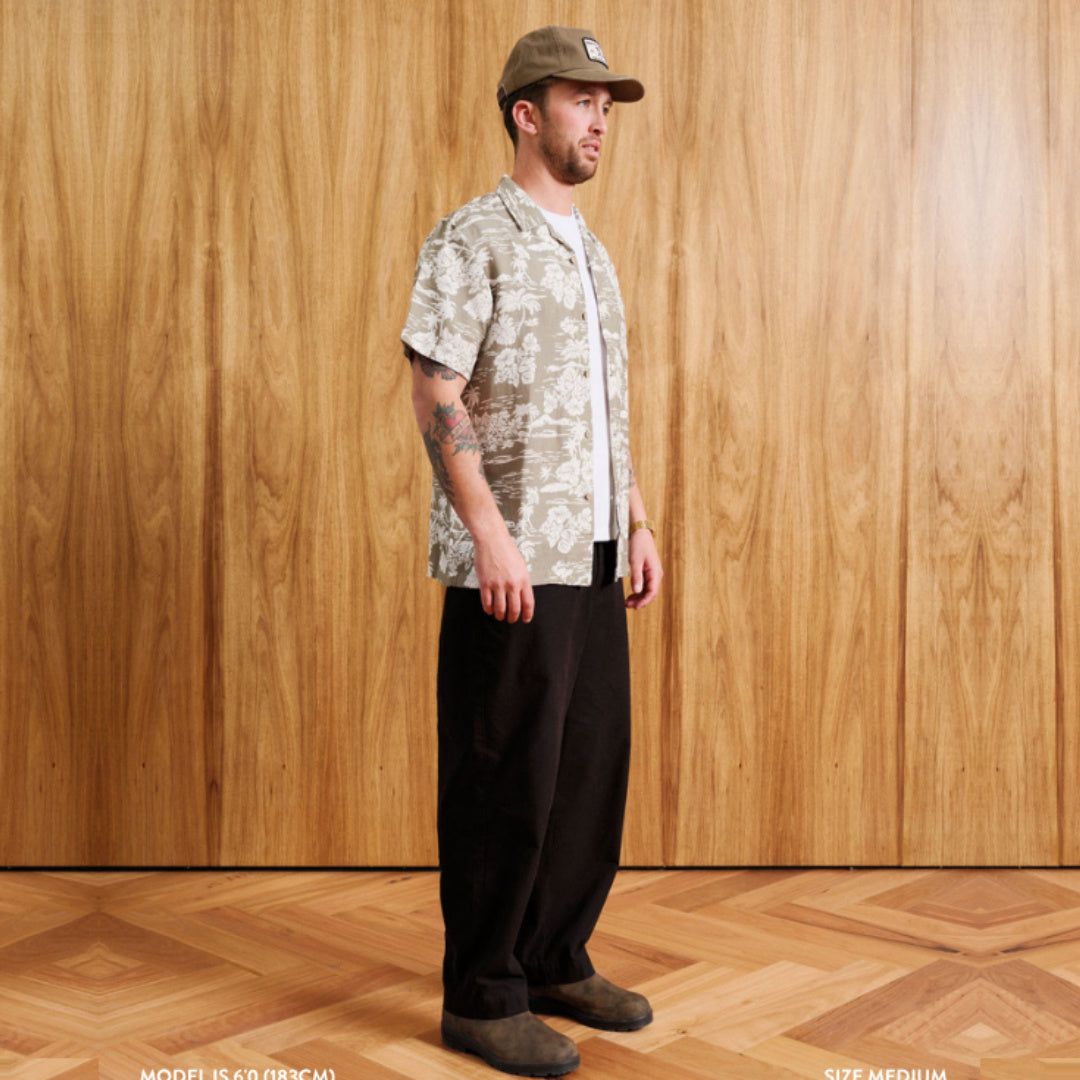 Hilo Hawaiian Short Sleeve Shirt | Thyme — model view with original scene