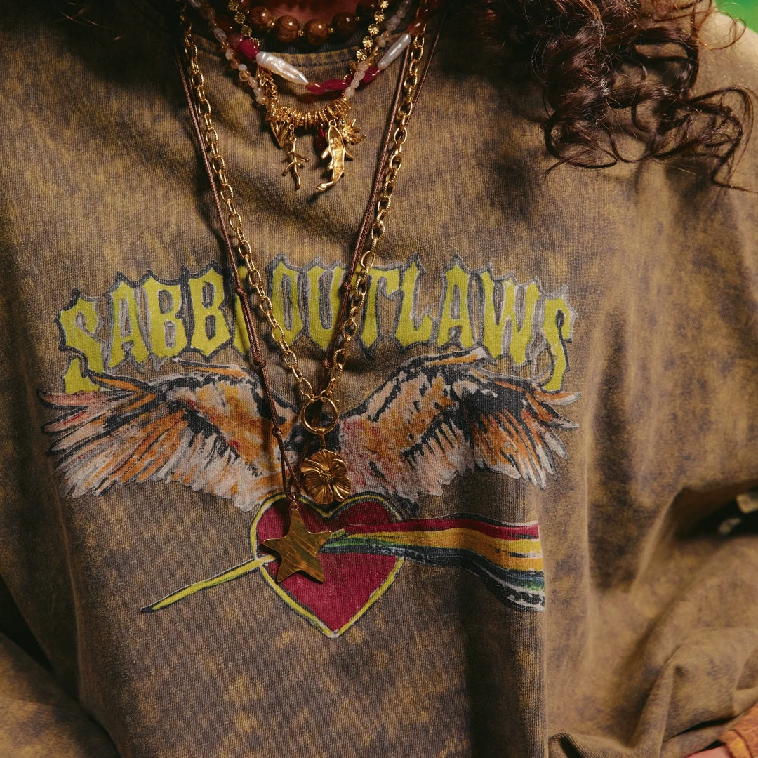 The Sabbi Outlaw Shirt Tee | Green/Orange — garment detail
