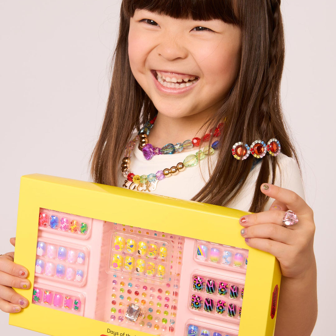 Press On Nail Kit | Days Of The Week image 8