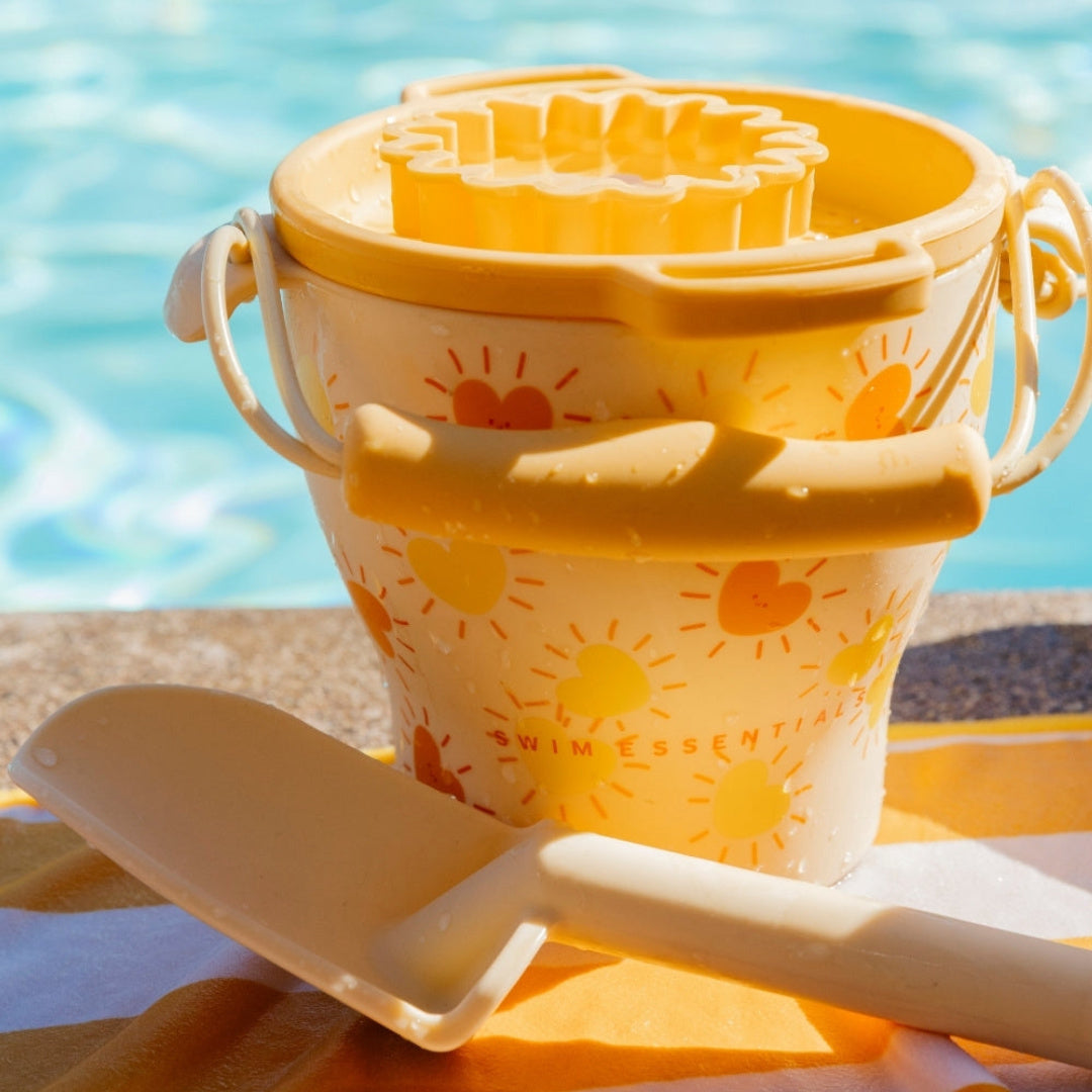 Beach Bucket Set | Solmate — supplier detail or lifestyle view