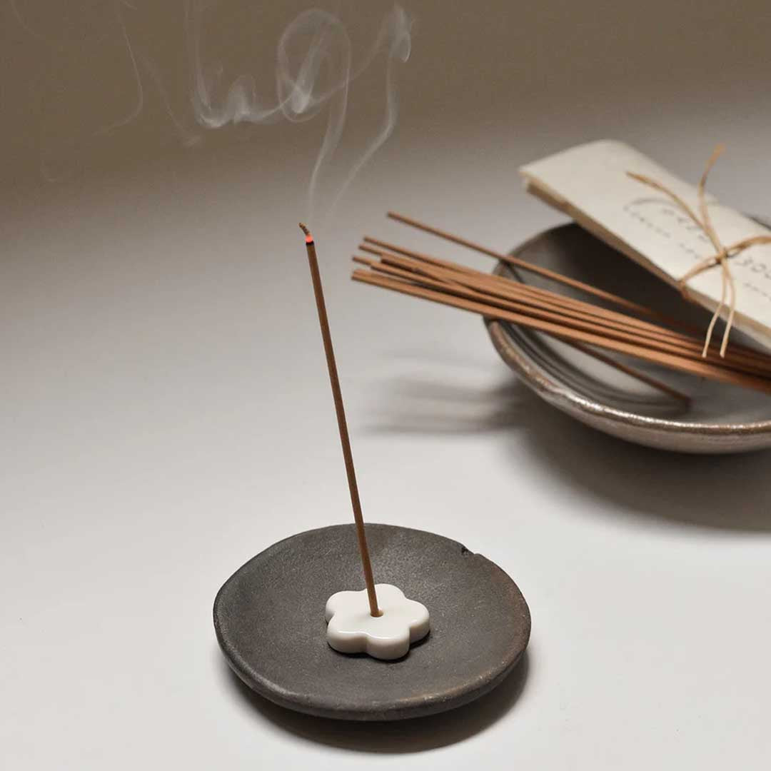 Aged Indian Sandalwood Incense Stick Set | 30 Sticks