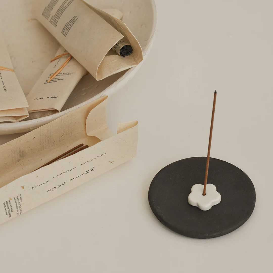 Japanese White Sage Incense Stick Set | 30 Sticks