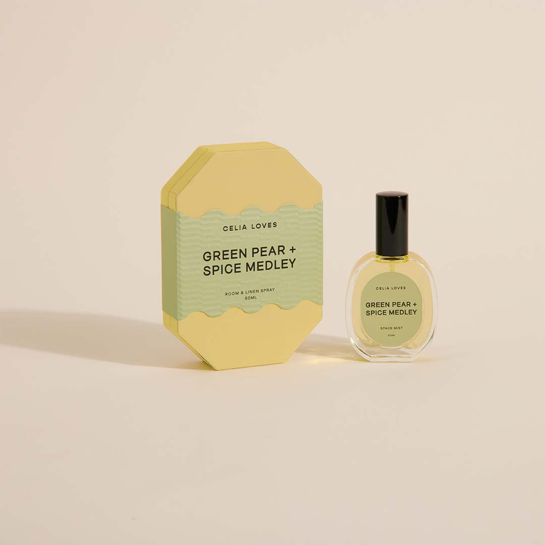 ROOM SPRAY 50ml | GREEN PEAR & SPICE MEDLEY