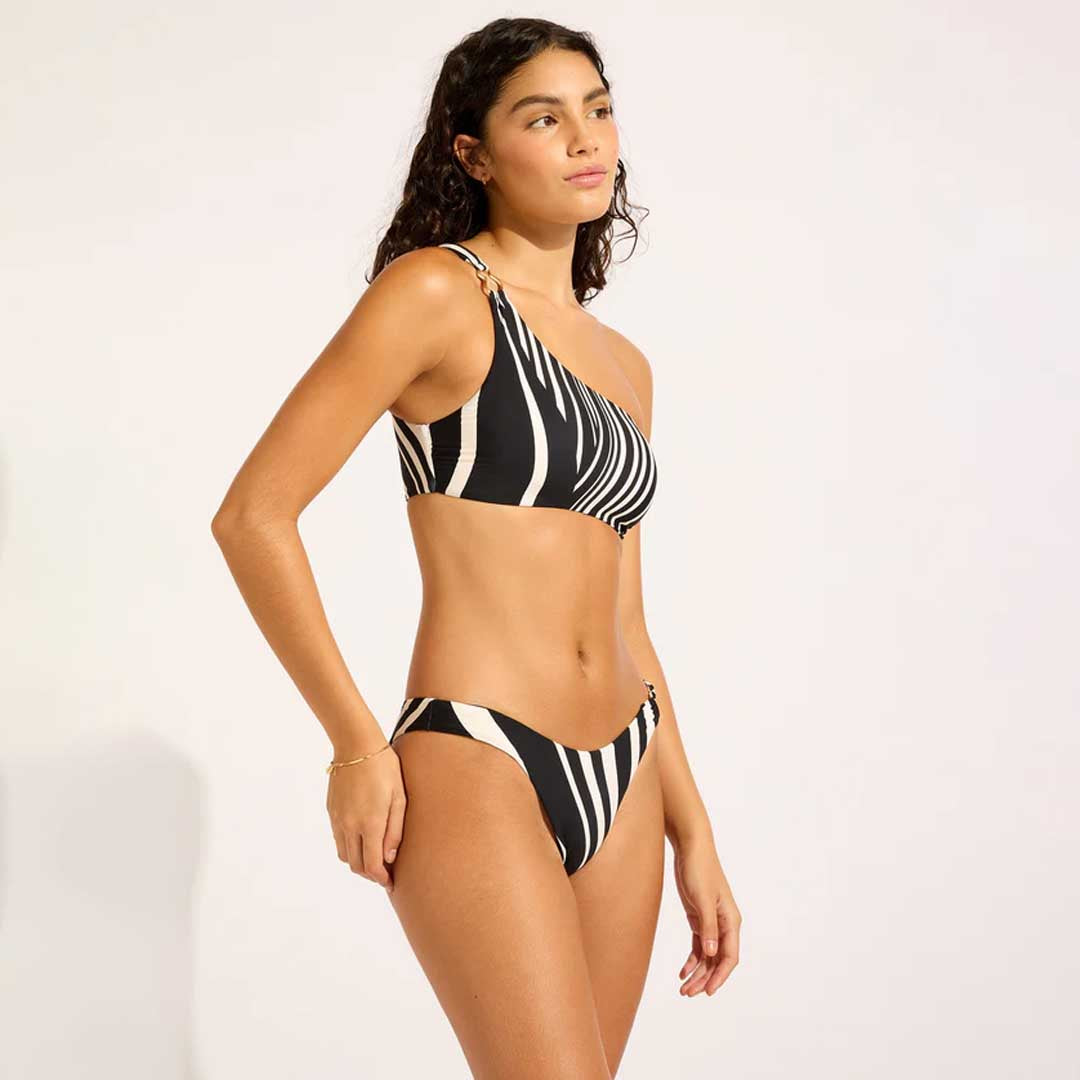 Coastline High Cut Bikini Bottom | Black