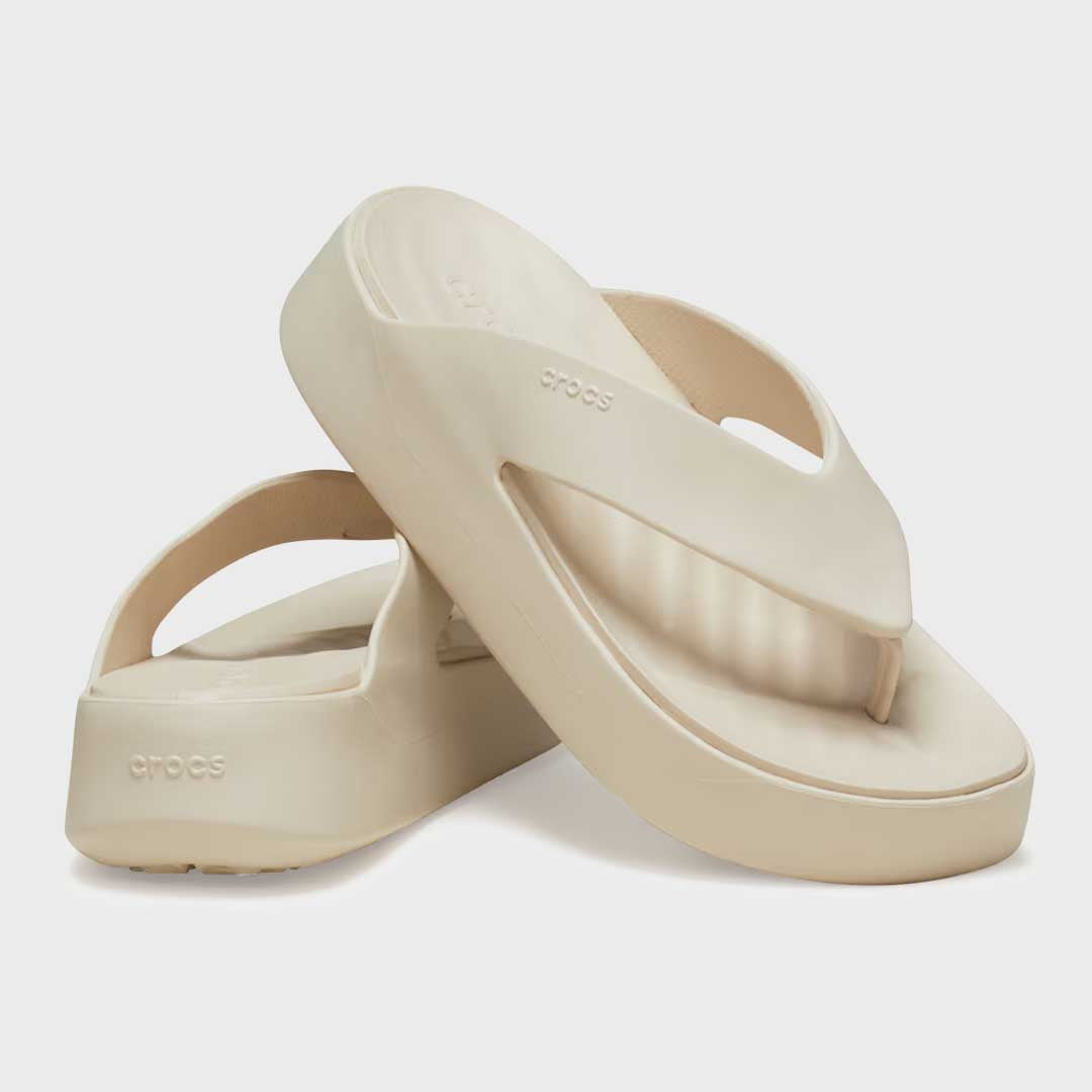 Getaway Platform Flip | Stucco