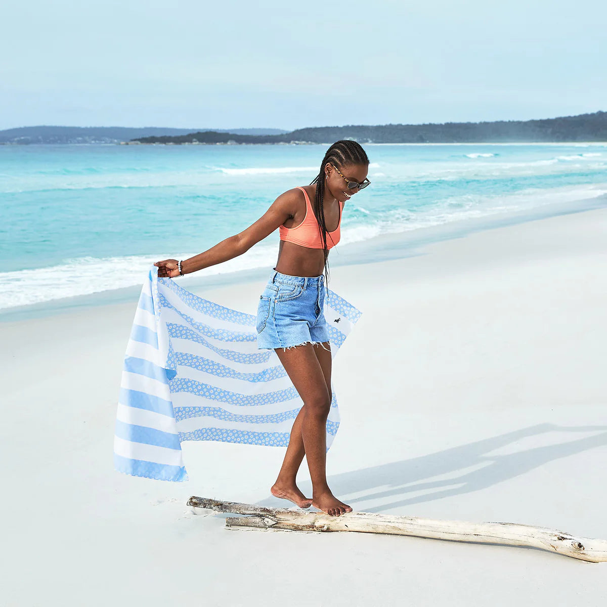 BEACH TOWEL | DAISY DAZE