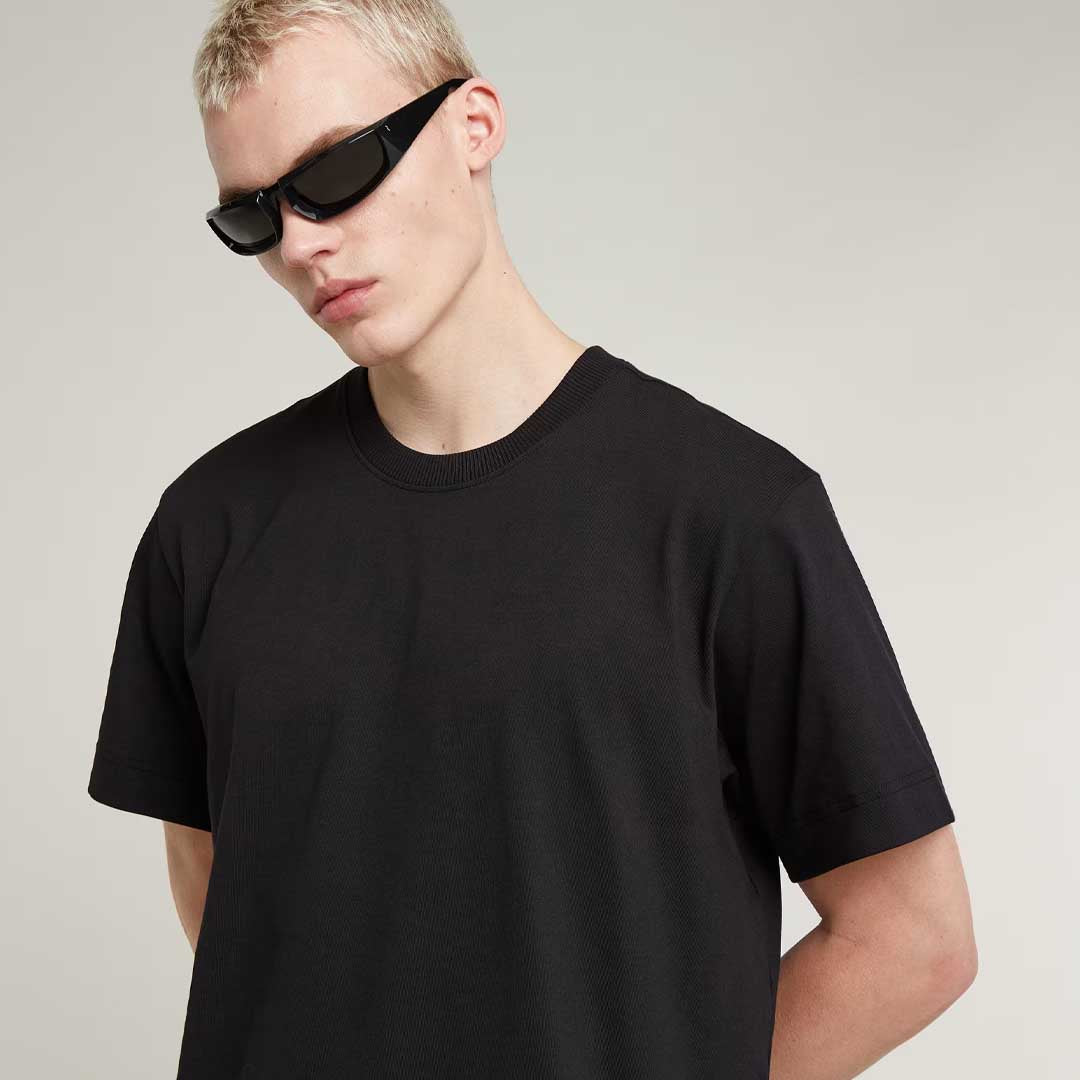 Essential Loose T-Shirt | Dark Black