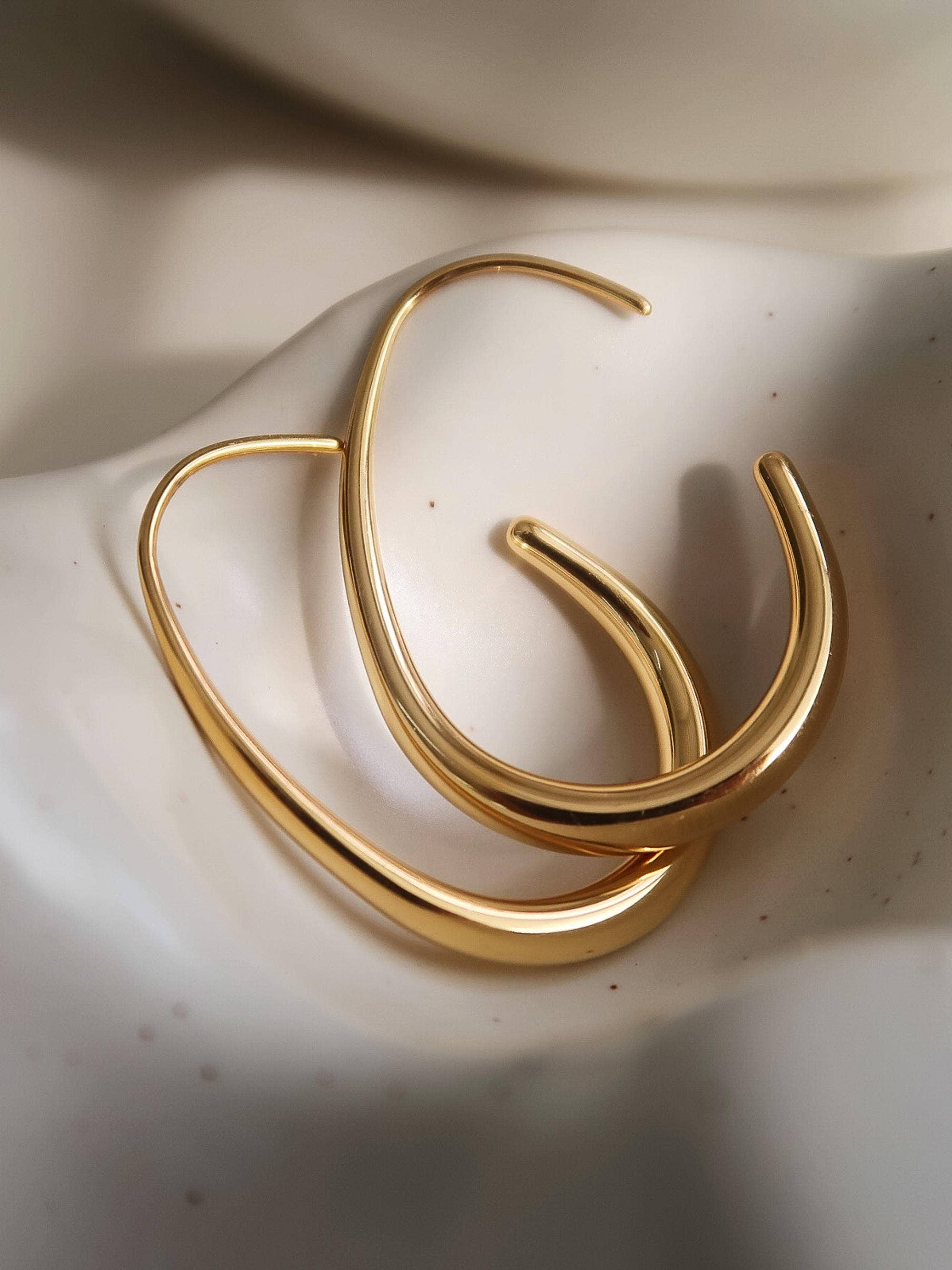 Cyril Minimalist Open Hoop Earrings | 18K Gold