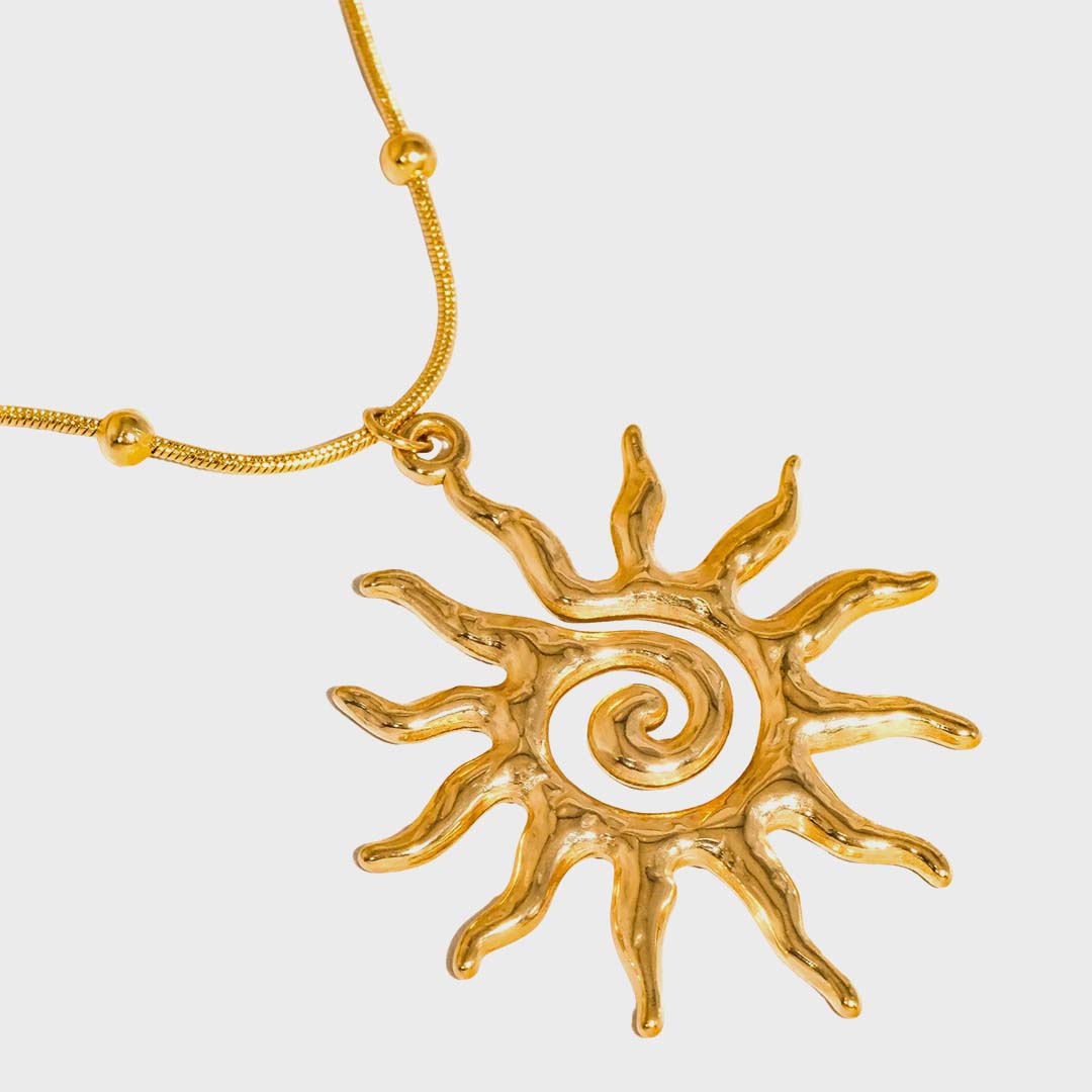 Taiyo Boho Sun Necklace | 18k Yellow Gold