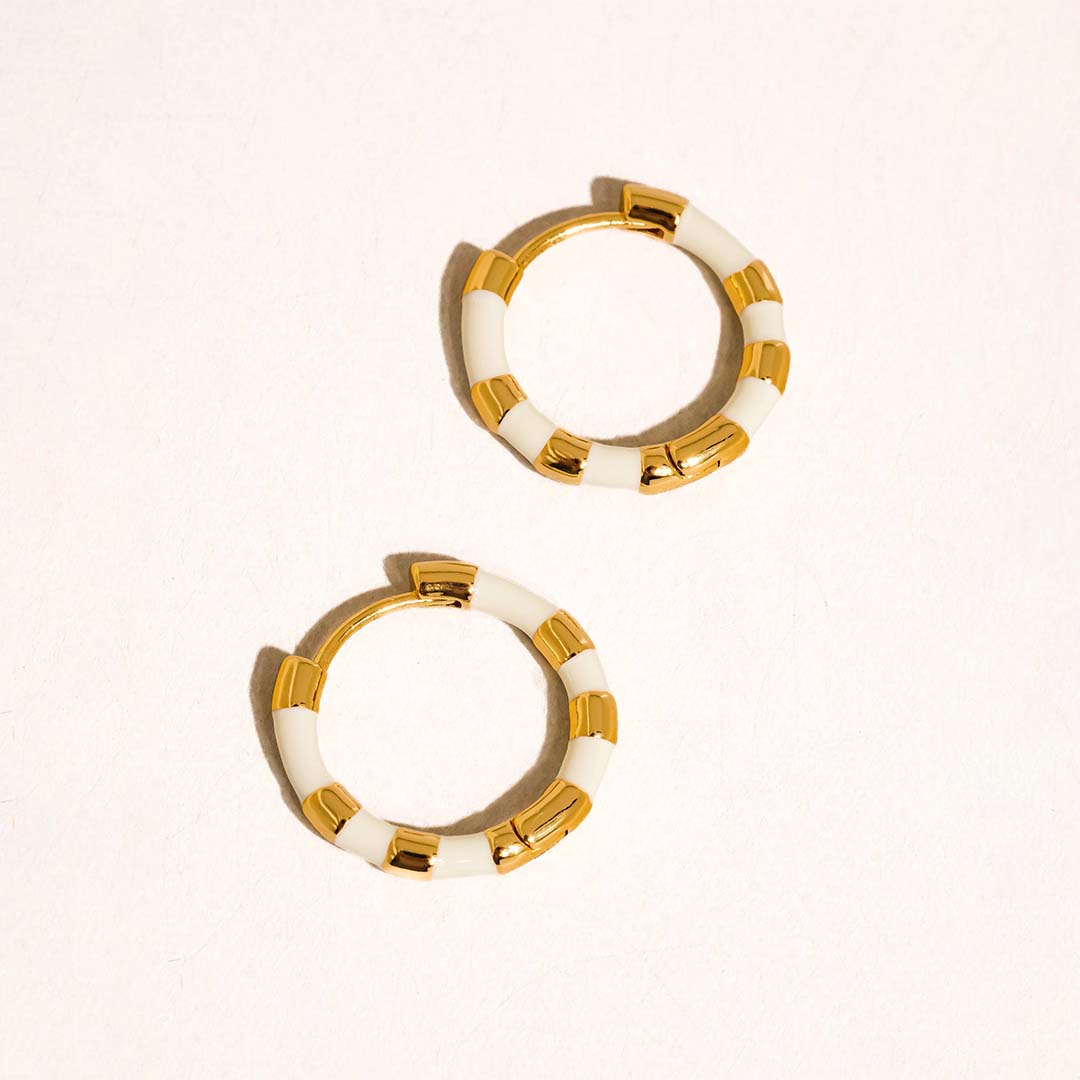 Avielle Vintage Hoop Earring | White 18K Gold