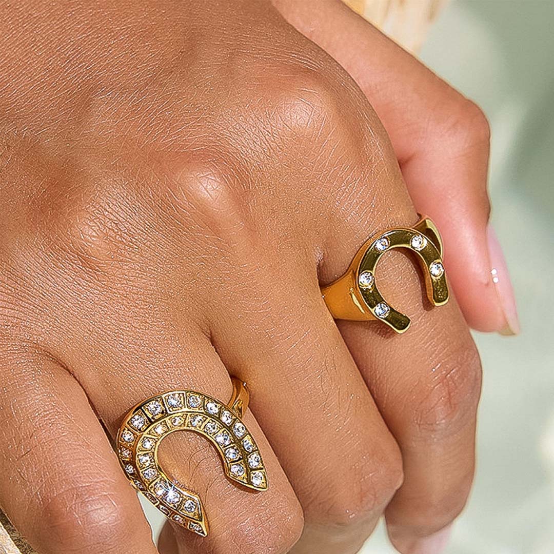 Horseshoe Ring | 18K Gold