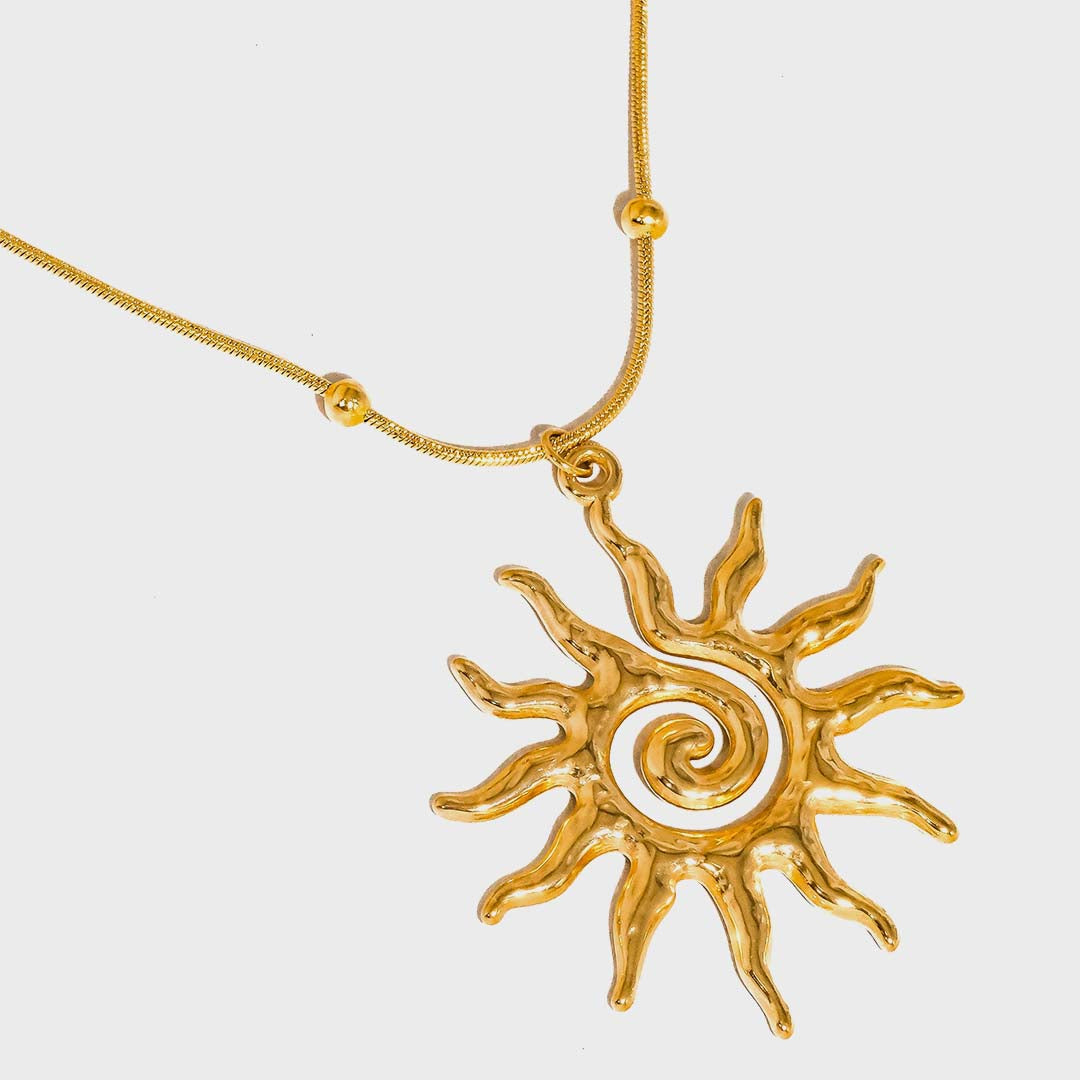 Taiyo Boho Sun Necklace | 18k Yellow Gold