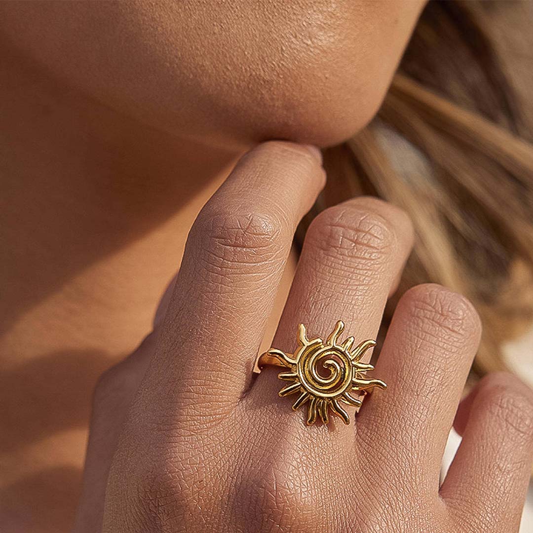 Starwyn Sun Spiral Ring | Yellow Gold