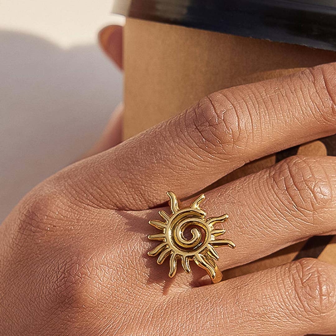 Starwyn Sun Spiral Ring | Yellow Gold